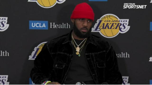 凯发K8手机端、APP下载、流畅界面、智能推荐、高效操作-三巨头合体湖人反而输球 詹眉已对沃格尔不满？